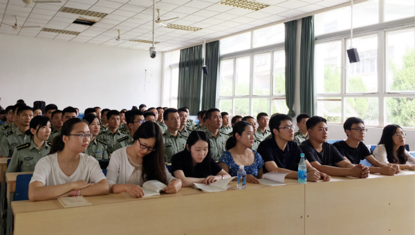 糖心视频
举办“《共产党宣言》及其时代意义”主题学术讲座